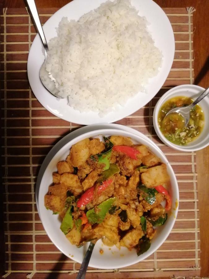 Macnara Travellers Inn Ratnapura Dış mekan fotoğraf